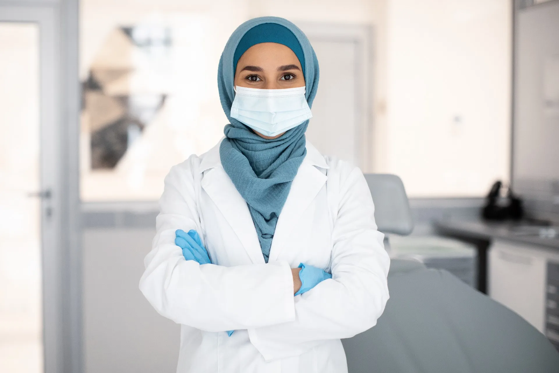 confident-muslim-female-stomatologist-wearing-hija-2026-01-08-23-24-57-utc-6960e642f2e72